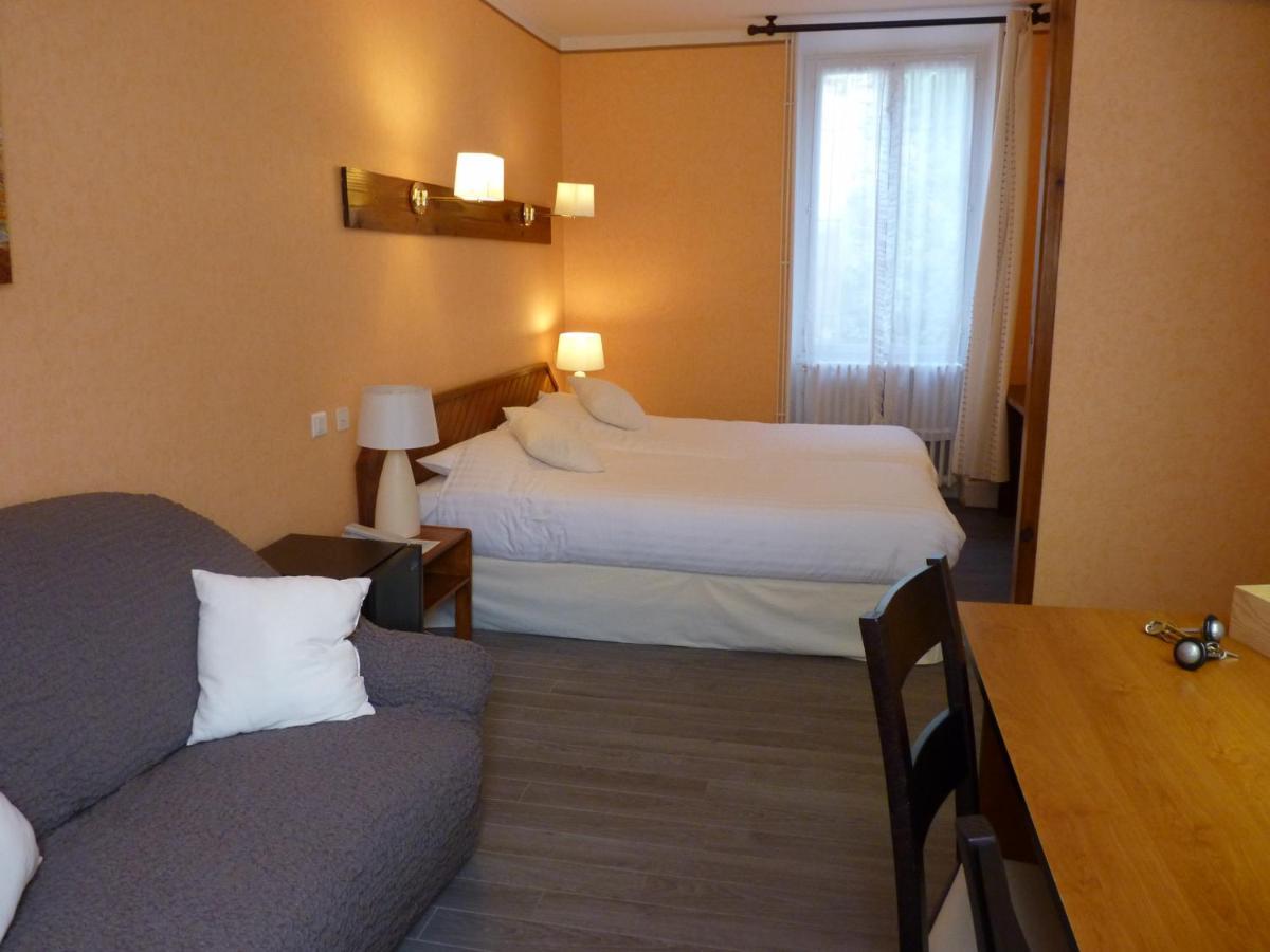 Logis Le Belle Rive 3* Najac