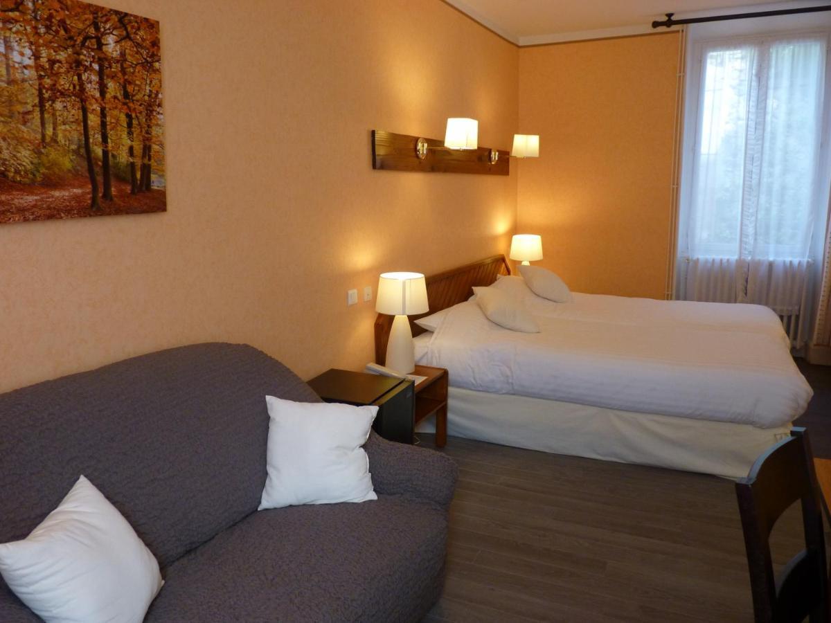 Logis Le Belle Rive 3* Najac